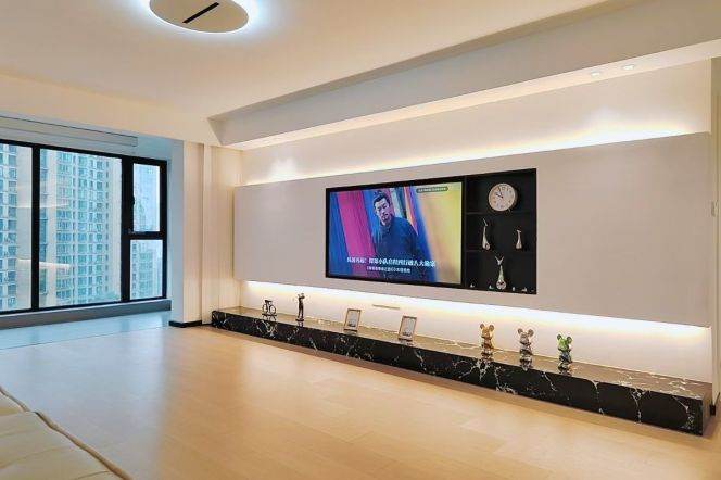 modern 3brs floor heating modern furniture nice kitchen near Zhong shan park line 2,3,4