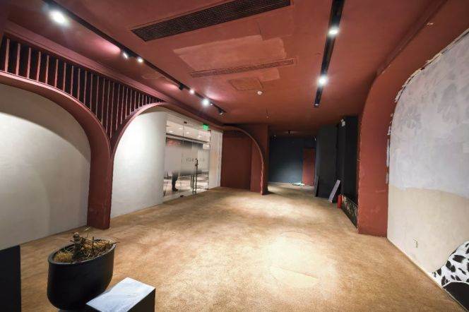 F&B w/ High Ceiling nr XinTianDi 