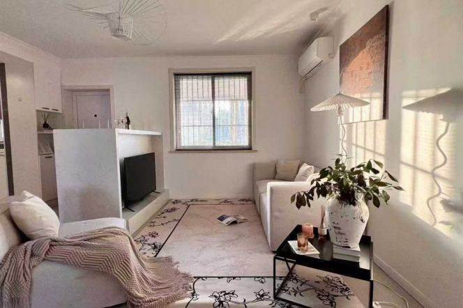 Caojiadu area/Modern 2br 2lr/elevator/bright room,Longde rd@L11/13