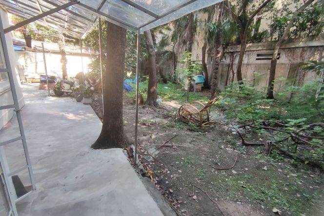 Antique Garden House 2br/1bt plus Study