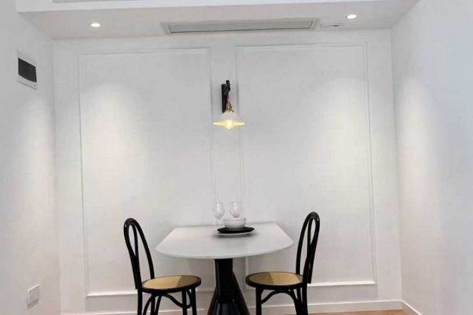 Longde rd 2BR 2LR@L11/13,central AC/oven/all bright room