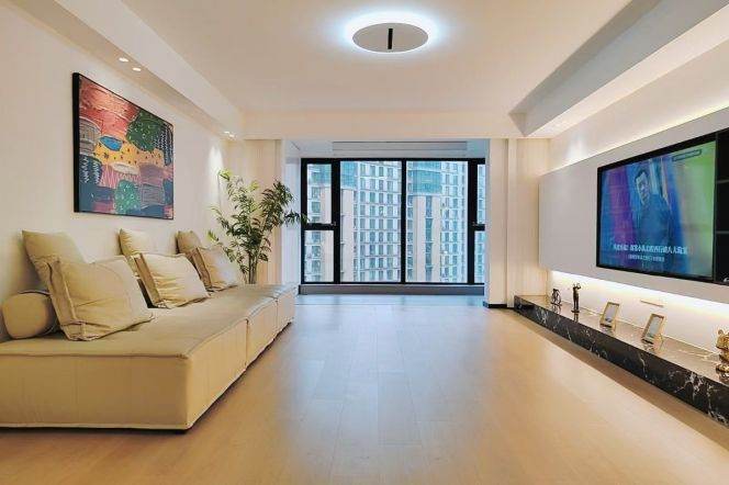 modern 3brs floor heating modern furniture nice kitchen near Zhong shan park line 2,3,4