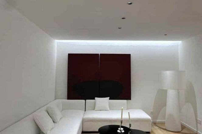 Caoxi rd/spacious 2br 2lr@L3,elevator/bright room/big living room