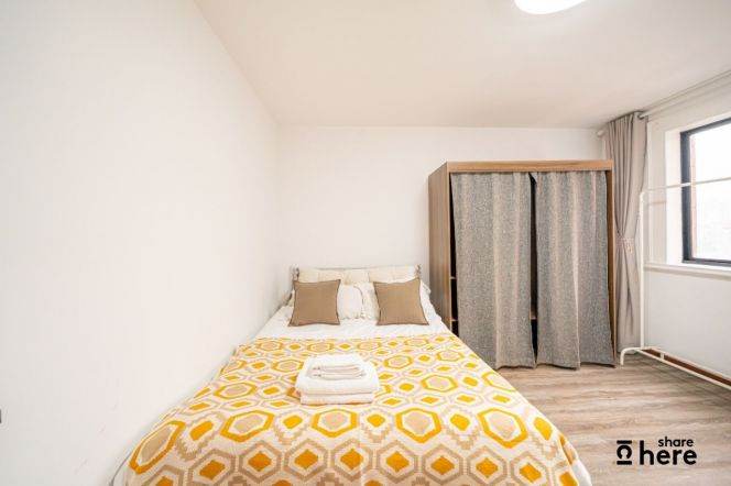 Share room-4BD- 10 minutes walk Line3/4/13-Jinshajiang Rd