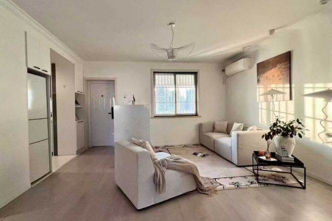 Caojiadu area/Modern 2br 2lr/elevator/bright room,Longde rd@L11/13