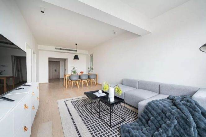 Good condition & price 2Br next to Iapm,modern