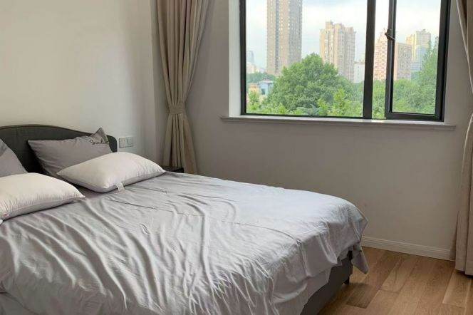 Super nice & spacious  2Br,Hengshan Rd