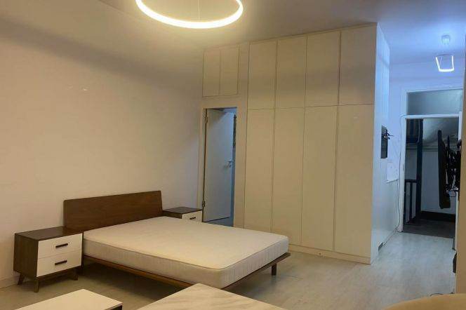 1Studio  lane house near line 1/10/12 S.Shan'xi Rd can long and short lease