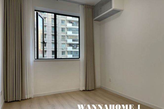 Open Balcony/Great Compound/Bright&Modern&Spacious 2Bdrs 2Baths Apt+L10/11 Jiaotong Uni.