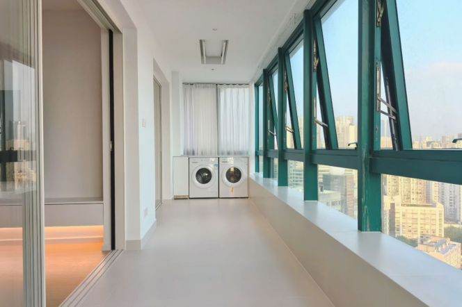 Zhongshan Park/2br1bt/central AC/floor heat/dishwasher/oven/pool/gym/big balcony