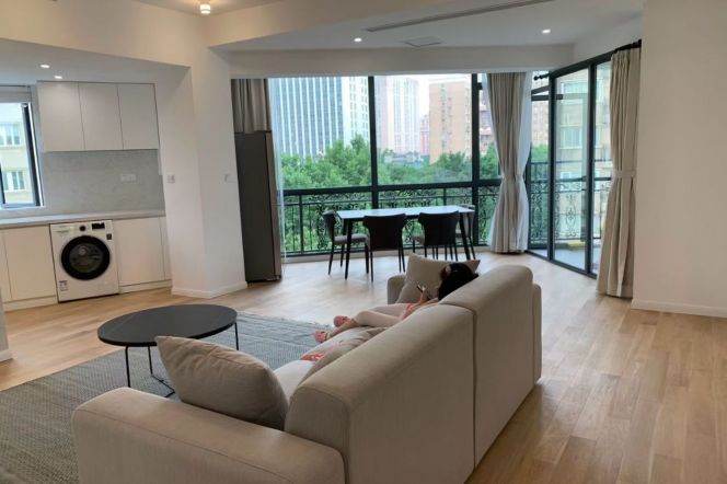 Super nice & spacious  2Br,Hengshan Rd