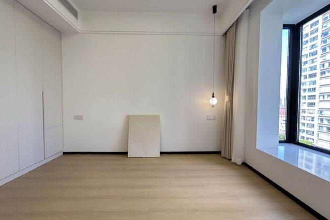 Loushanguan Rd metro/4br3bt/central AC/floor heat/park space/oven