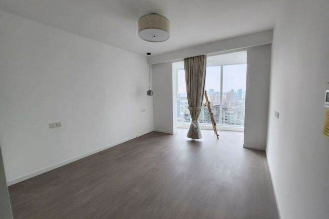 High-rise 2br/2bt Flat close to Hongqiao Road