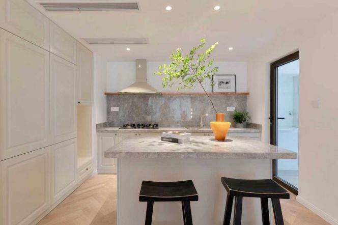 Creamy Style 3+1BR 190㎡ w/Floor Heating in Lakeville Regency/Xintiandi