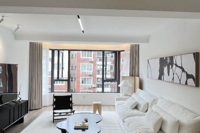  Brand new 2br 2bathrooms Nr changshou road M7/13