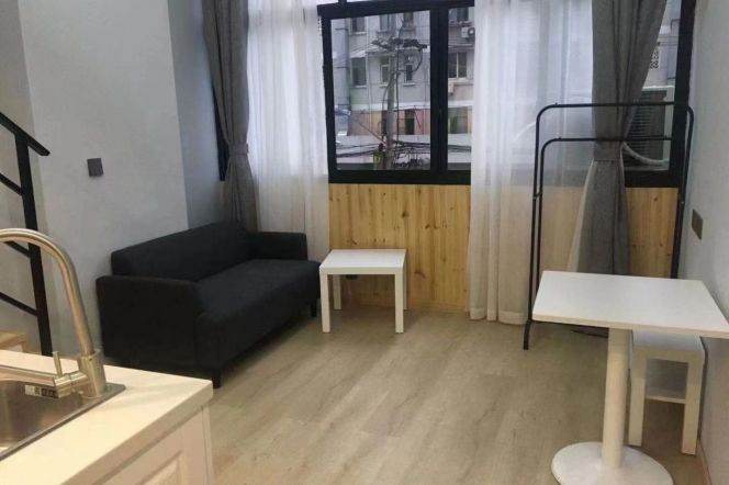 Loft 1BR near Hongqiao RD Sta M3/4/10/2F/4K /Donghua Uni
