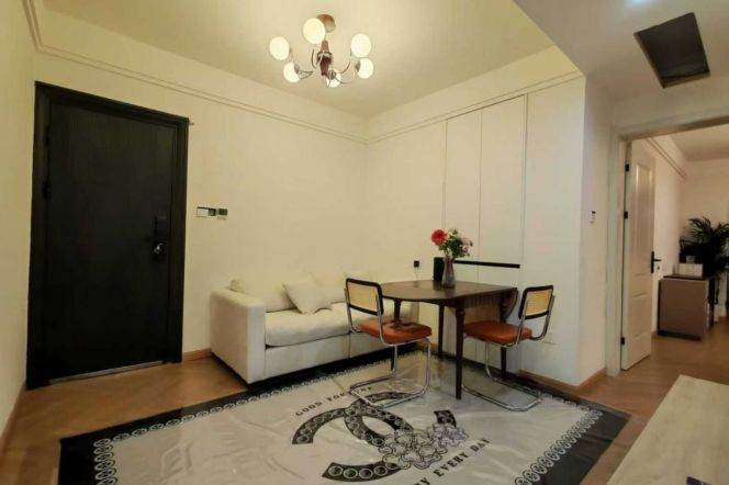 Freshly renovated 2br with floor heating nr Jiaotong University L10/11 