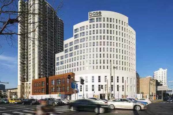 Office near Laoximen Metro Exit, Fits 3, Fully Furnished and Ready to Move in