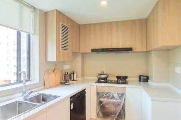 3 Spacious Brs, 2 Baths, 180 sqm, Anshun/Kaixuan @ Hongqiao rd L10