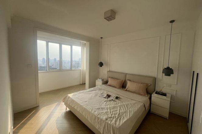 Spacious 2Br,good lighting,Nr Hong Qiao Rd staion,L3,4,10