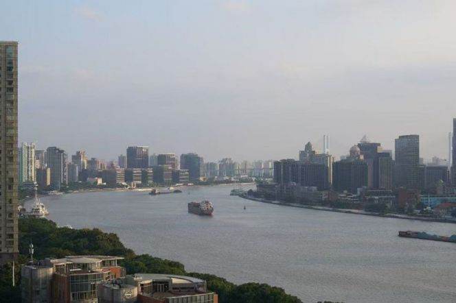 brand new 3brs perfect river view ,floor heating ,open balcony beside Huangpu river IFC