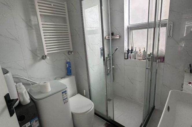 2 Spacious Brs, 1 Living room, 120 sqm, Wall Heating/Oven @ Damuqiao Rd 4&12