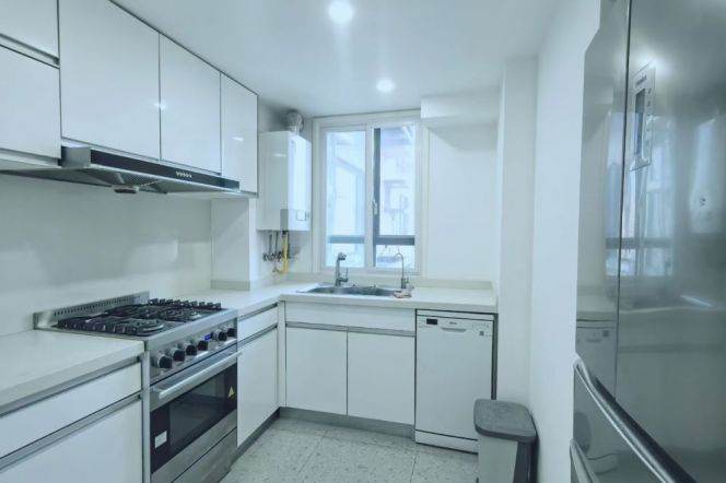 Super tidy 2Br 2Bath apt next Fuxing Park,floor heating