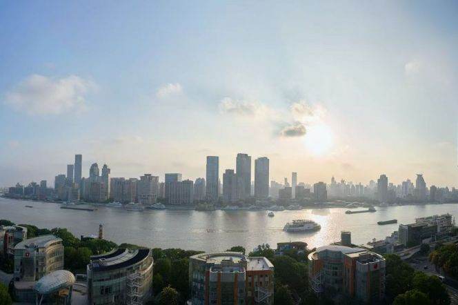 brand new 3brs perfect river view ,floor heating ,open balcony beside Huangpu river IFC