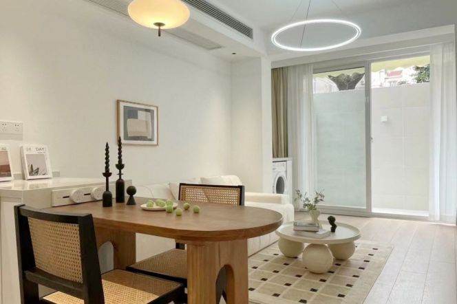 Spacious&Brght 1Bdr 1Bath Apt+Natural Light+Big Garden+Hong Qiao Rd CBD