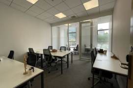 Office near Laoximen Metro Exit, Fits 10-Person Team, Fully Furnished and Ready to Move in