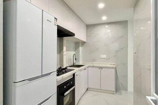 Zhongshan Park, Spacious&Bright  2br,elevator,central AC,big storage space 