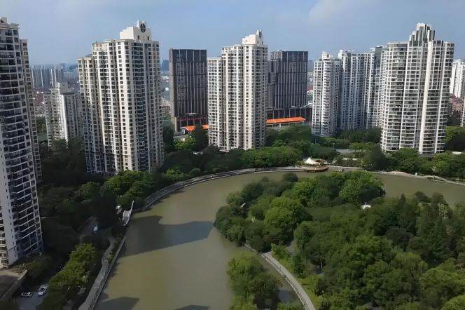 modern 2brs floor heating good river view modern furniture beside Su zhou river