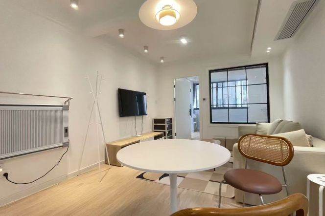 Cute 1Brm With Central AC Near Line 2/3/4 Zhongshan Park