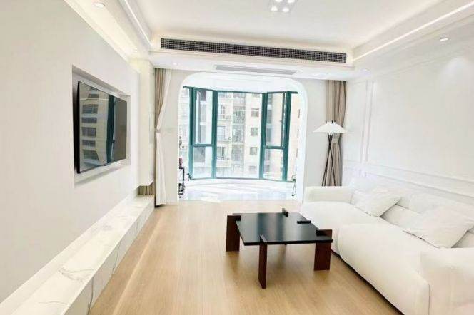Zhongshan Park, Spacious&Bright  2br,elevator,central AC,big storage space 