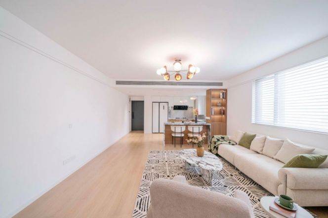 Elegant Fahuazhen/Xinfu Rd Highrise 2BR+2BA with Floorheating 20K 