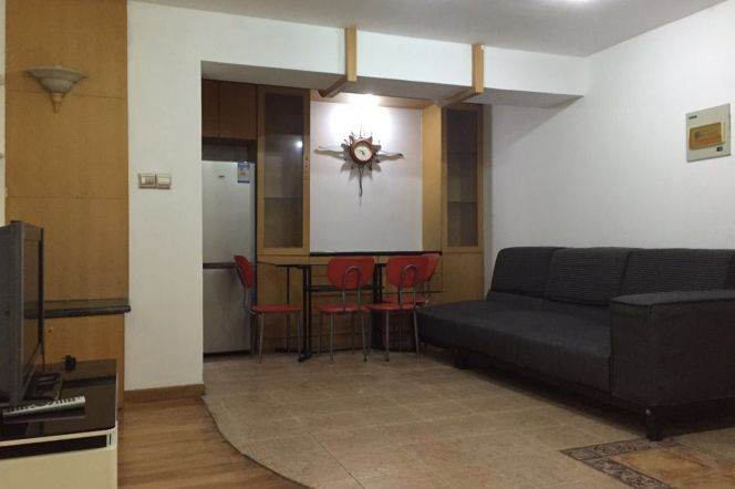 Bright /walk distance jiao tong university 10/11hong Qiao lu10/3/4 DHU