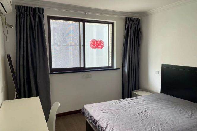 Bright /centre walk distance to jiao tong university 10/11 near xujiahui DHU