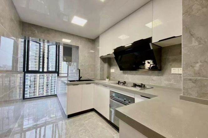 Zhongshan Park, Louis Triumph Palace，New 2br /2bathr,Floor heating, central AC 