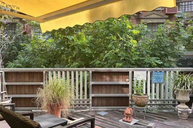 Good value 2brs with terrace near Jiaotong University