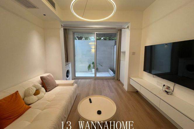 New&Spacious&Brght 1Bdr 1Bath Apt/Natural Light/Big Garden/Hong Qiao Rd CBD