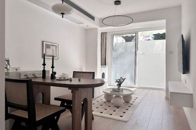 Cozy 1Br+Yard @ L4/10 Hongqiao rd station