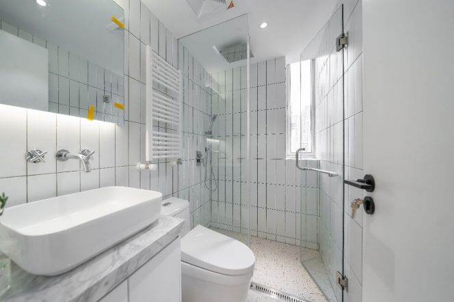 3 Brs, 2 Baths, 170 sqm with Open Balcony, Floor Heating/Oven/Dish washer @ Zhongshan Park L2