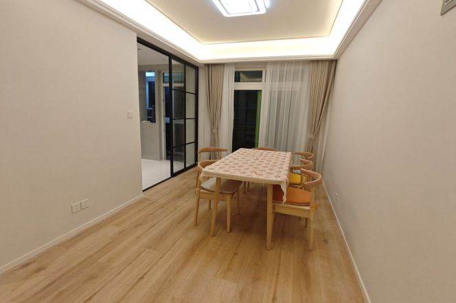170 sqm 3 br Apt &floor heating &bathtub/Gubei 18.8K
