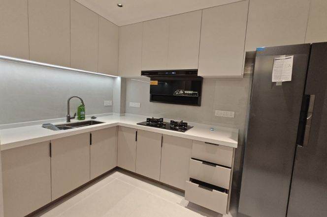 170 sqm 3 br Apt &floor heating &bathtub/Gubei 18.8K