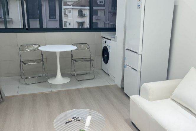  Homey 1br old apt nr Jiaotong University   L10/11