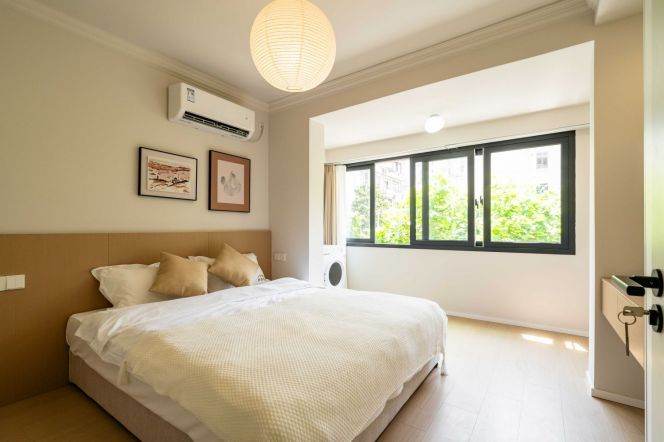 Charming 1br 1lr/all bright room/cozy&clean,Hongqiao rd@L3/4/10