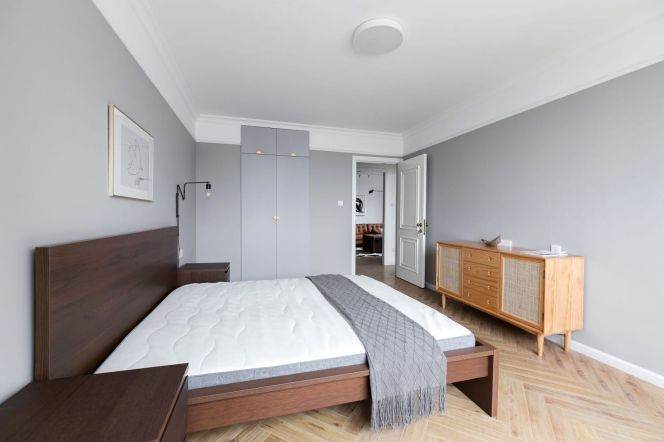 2 Brs, 2 Baths, 120 sqm, Wall Heating/Oven/ Fuxing Park @ Xintiandi L13&10