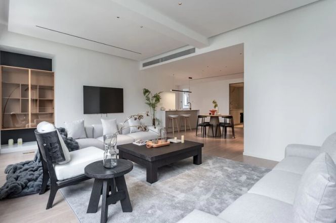 zhaojiabang rd/wuxing rd 4br250sqm