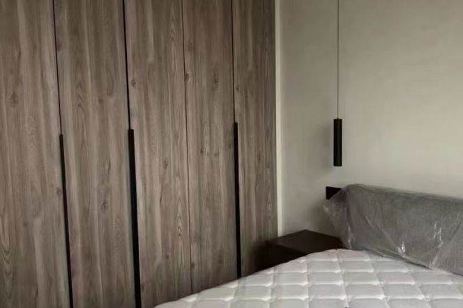 Hongqiao rd elevator 3BR apartment
