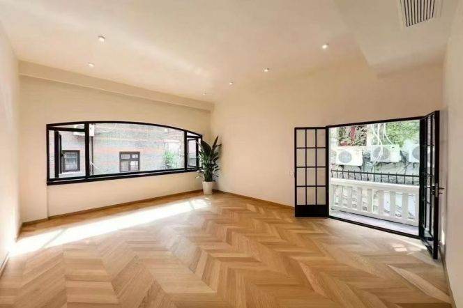 Nanchang/Ruijin rd whole lane house floor heat 3brs apt wt garden & balcony;L13